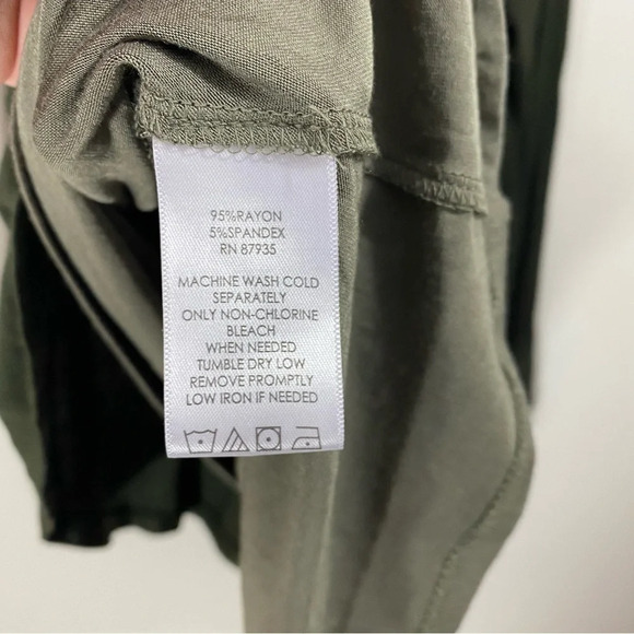 LOGO By Lori Goldstein Green Knit Top With Tiered Asymmetric Hem - Picture 5 of 8